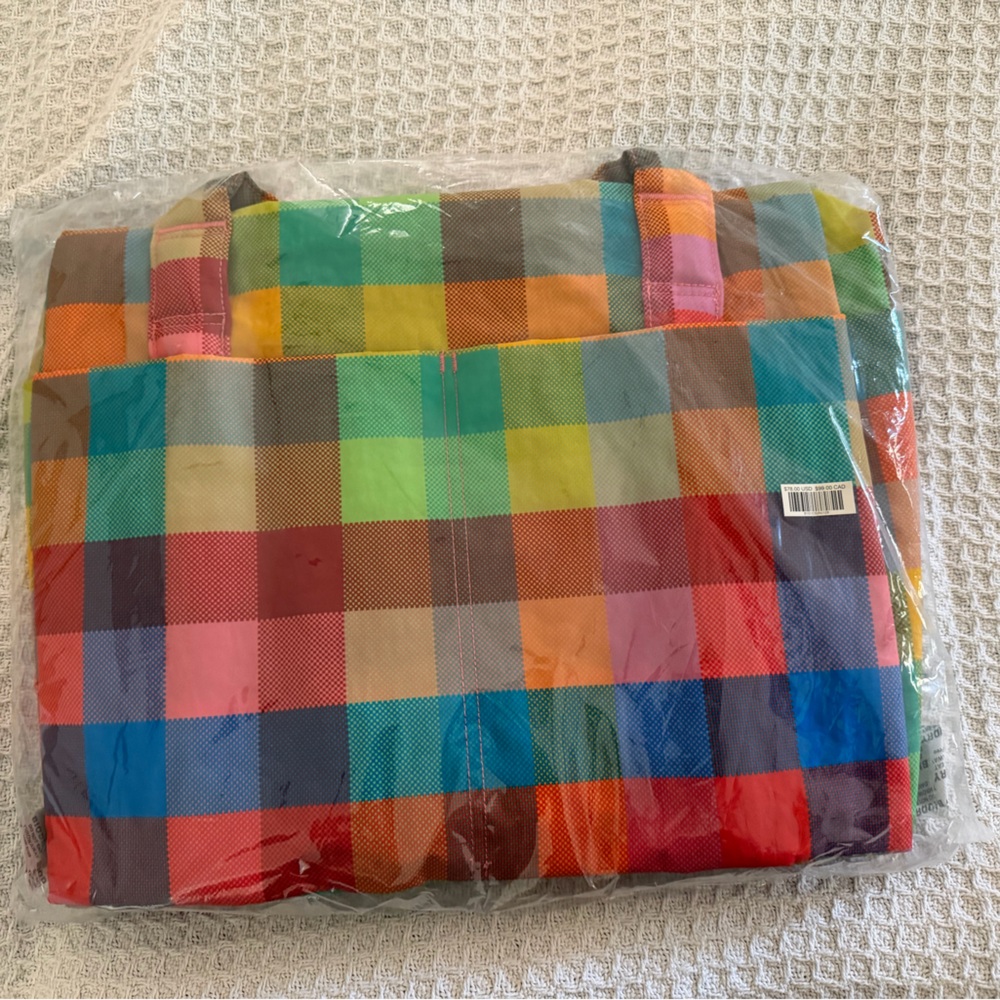 BAGGU Madras UO exclusive SCCO bag.